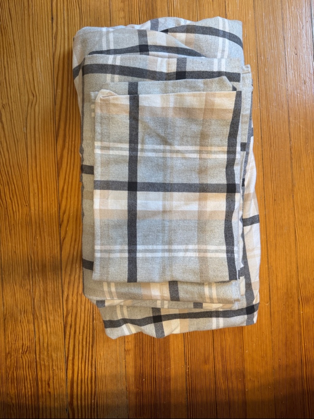 Boll & Branch “Heathered Plaid Grey” Twin Size Organic Cotton Flannel Sheet Set